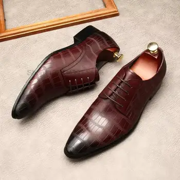 Erkek Lüks Marka Ayakkabı Moda Brogue Resmi Siyah Şarap Kırmızı Lace Up Düğün Ofis Elbise Hakiki Deri Oxford Ayakkabı Adam İçin