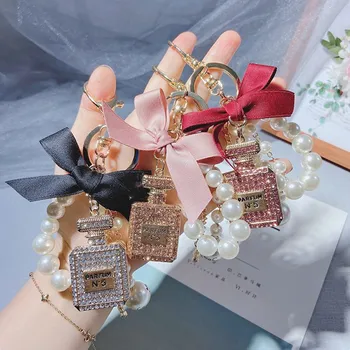 Creatvie elmas parfüm şişe çantası kolye kore moda el yapımı kolye alaşım inci zincir araba anahtarlık kolye küçük hediye