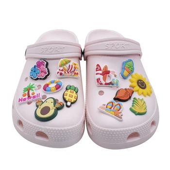 Yaz Plaj Partisi Takılar Croc Ayakkabı Aksesuarları Setleri Çocuklar Yetişkin Sandalet Dekorasyon Sahil Tatil Tarzı Süsler 32 Adet