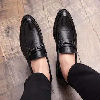 Erkek ayakkabıları İlkbahar ve Sonbahar 2023 Yeni Yaz Eğlence Spor İngiliz Deri İş deri ayakkabı Dekolte İş Giysisi
