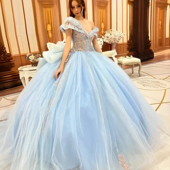 Gökyüzü Mavi Kapalı Omuz Quinceanera Elbise Seksi V Yaka Balo Elbise Aplike Dantel Tül Katmanlı Tatlı 16 Vestidos De Fiesta