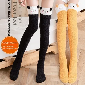 1 Çift Yumuşak Mercan Polar Diz Çorap Kış Sıcak Kızlar Kadınlar Sevimli Karikatür hayvanlı çoraplar Çizgili Rahat Uzun Uyluk Yüksek çorap