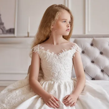 Çiçek Kız Elbise Beyaz Saten Aplikler Kuyruklu Kısa Kollu Düğün Doğum Günü Partisi Ziyafet Prenses Abiye