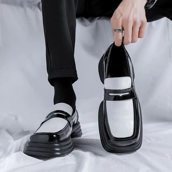 Yeni İngiliz Tarzı Kare Ayak yarım çizmeler Erkekler için Siyah Deri iş ayakkabısı Kaymaz Kalın Alt Dayanıklı İş deri ayakkabı