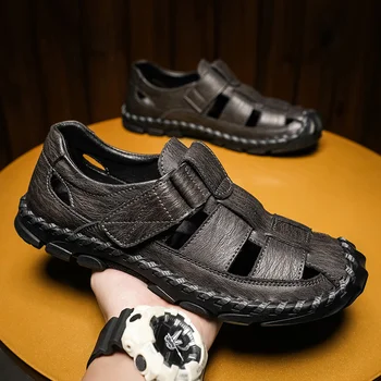 Yeni erkek Sandalet Deri Yaz Moda Kore Tembel Baotou Ayakkabı Erkekler plaj sandaletleri Açık kaymaz Moda Rahat Trend Ayakkabı