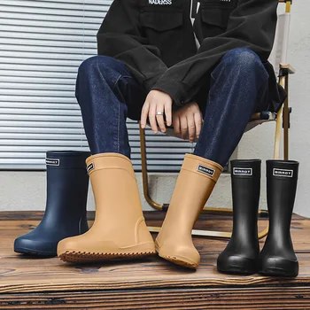 Moda erkek yağmur çizmeleri Kauçuk Gumboots üzerinde 2023 Kayma Orta buzağı Su Geçirmez iş çizmeleri Konfor kaymaz Balıkçılık Ayakkabı Erkekler için