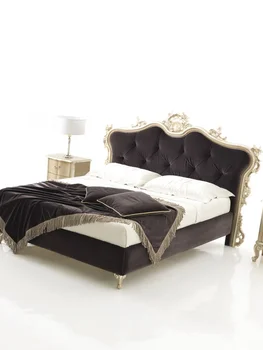 Neoklasik katı ahşap oyma çift kişilik yatak ana yatak odası düğün yatak Avrupa post-modern yumuşak çanta 1.8 m lüks büyük yatak.