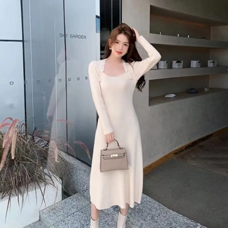 Yeni Sonbahar Bayanlar High-End Fransız Kare Yaka Örme Kazak Elbise Kadın Mizaç Uzun Kollu A-Line Uzun Elbiseler