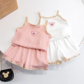 2023 Yaz Pamuk Bebek Kız giyim setleri Sevimli Çilek Sling Yelek Üst + Şort Küçük Prenses Takım Elbise 1-5 Yıl Çocuk Giysileri